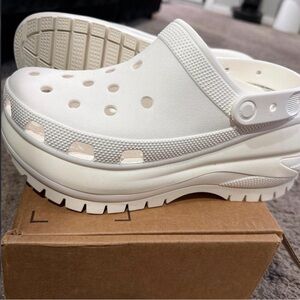 CROCS Men's White Platform Clog with Heel Strap